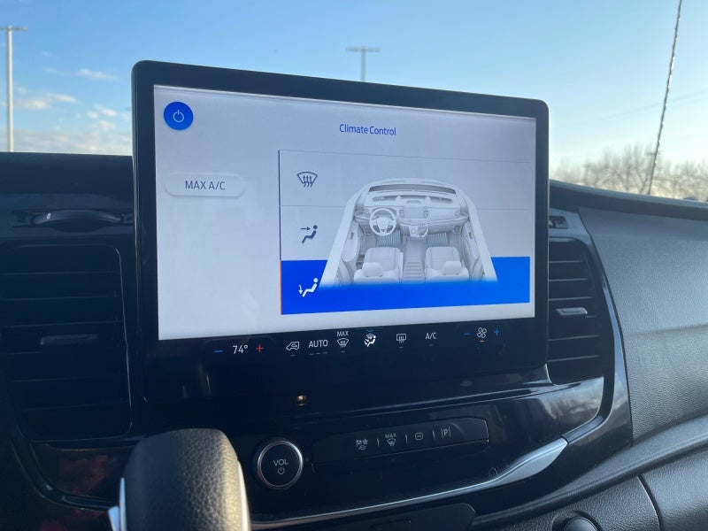 2024 Ford Transit Passenger Wagon XLT