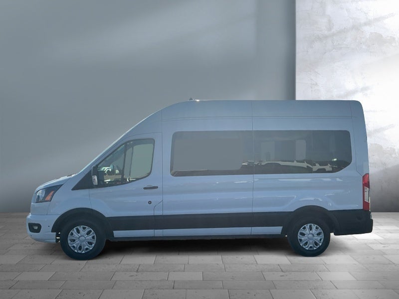 2024 Ford Transit Passenger Wagon XLT