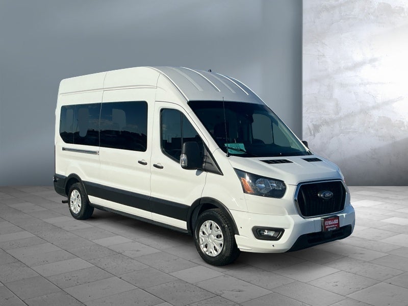2024 Ford Transit Passenger Wagon XLT
