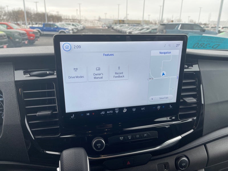 2023 Ford Transit Passenger Wagon XLT