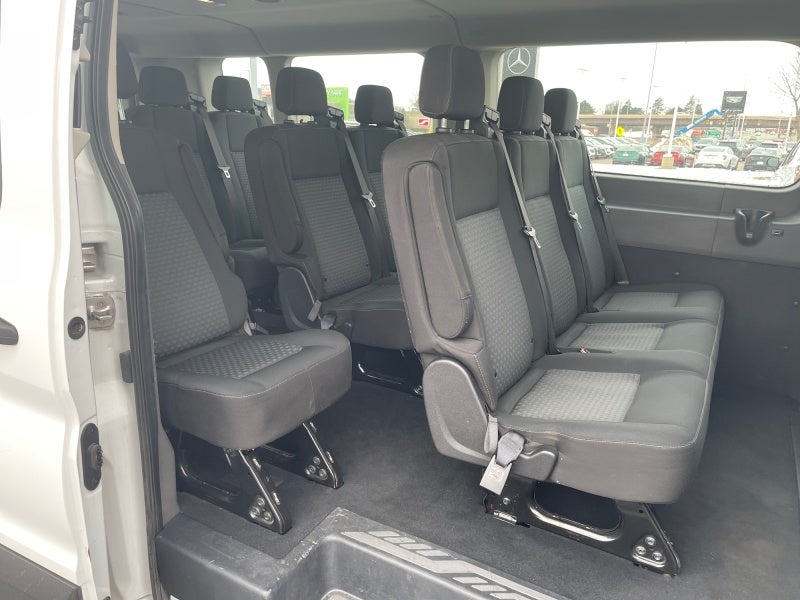 2023 Ford Transit Passenger Wagon XLT