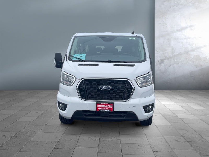 2023 Ford Transit Passenger Wagon XLT