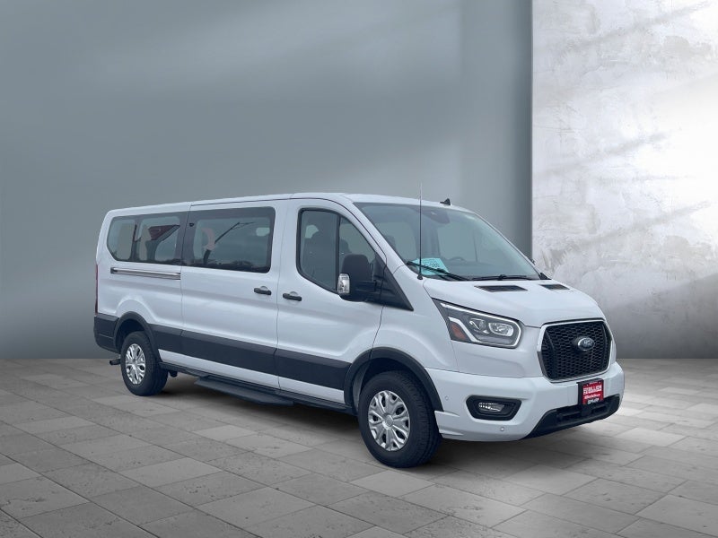 2023 Ford Transit Passenger Wagon XLT