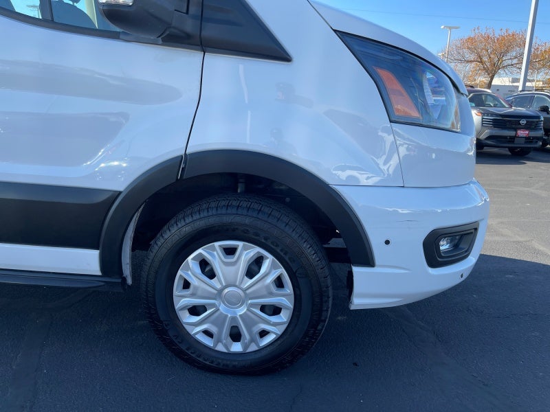 2024 Ford Transit Passenger Wagon XLT