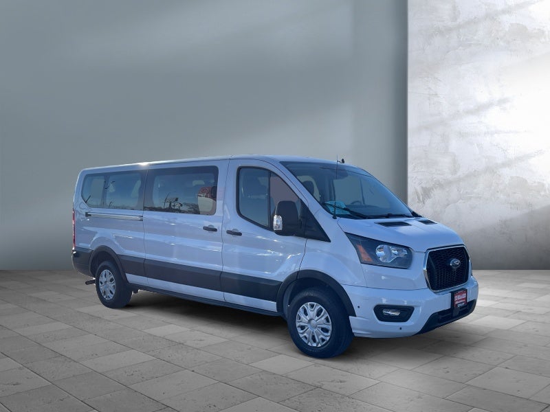 2024 Ford Transit Passenger Wagon XLT
