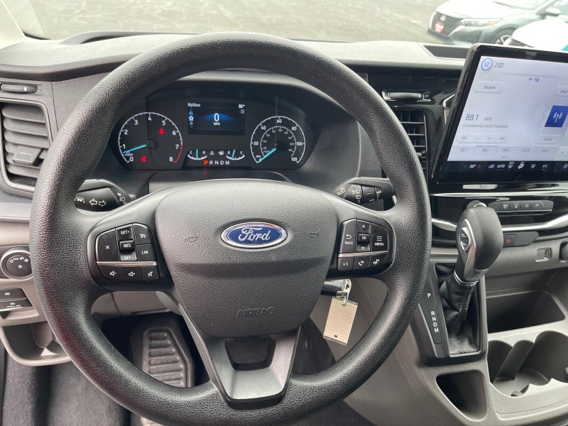 2024 Ford Transit Passenger Wagon XLT