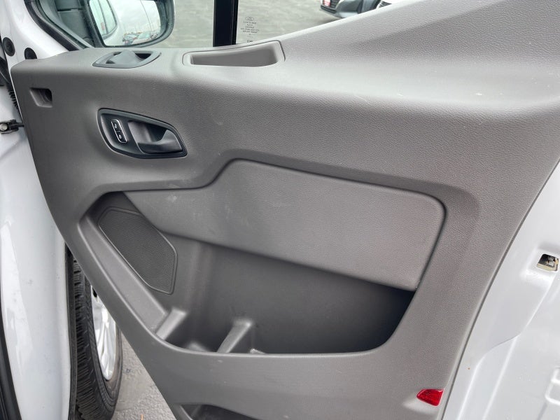 2024 Ford Transit Passenger Wagon XLT