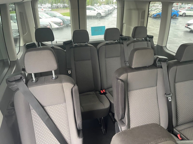 2025 Ford Transit Passenger Wagon XLT