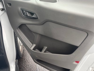 2025 Ford Transit Passenger Wagon XLT