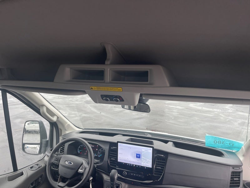 2025 Ford Transit Passenger Wagon XLT