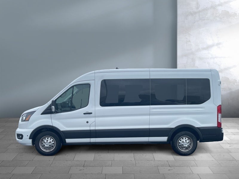 2025 Ford Transit Passenger Wagon XLT