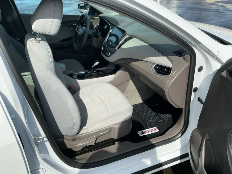 2023 Chevrolet Malibu LS