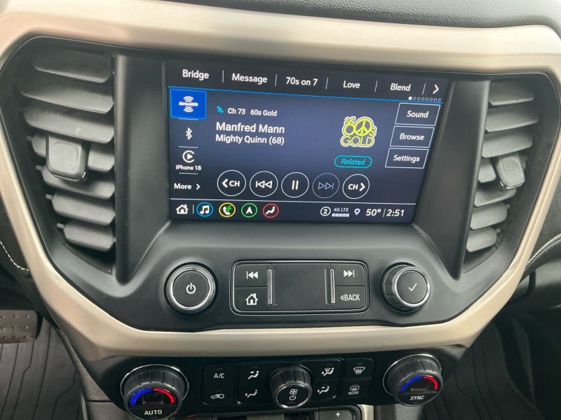 2022 GMC Acadia Denali