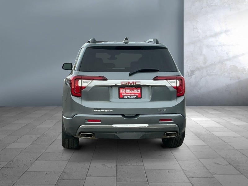 2022 GMC Acadia Denali