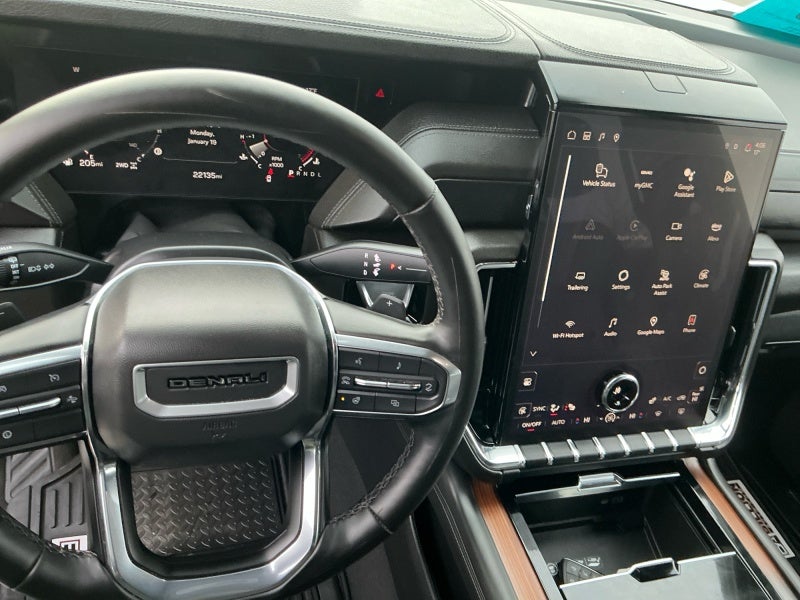 2025 GMC Yukon Denali