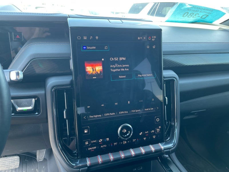 2025 GMC Yukon XL AT4