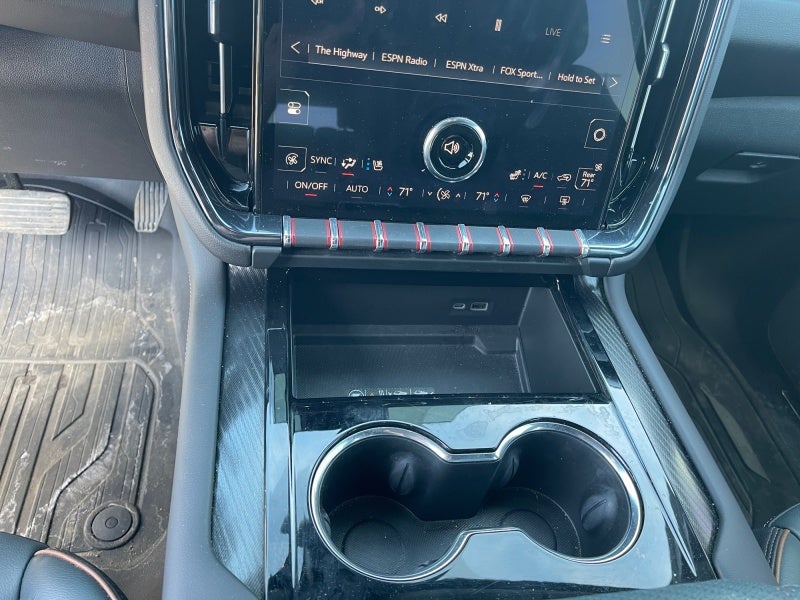 2025 GMC Yukon XL AT4