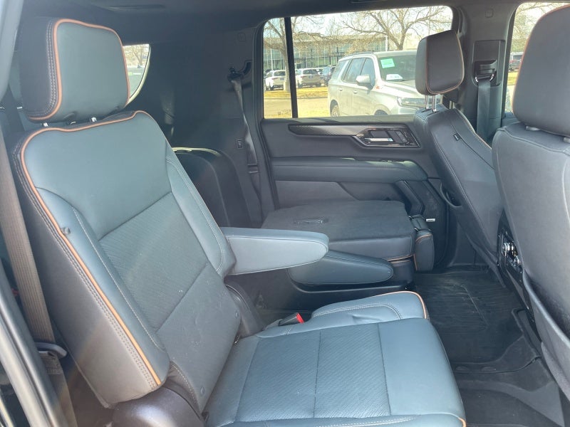2025 GMC Yukon XL AT4