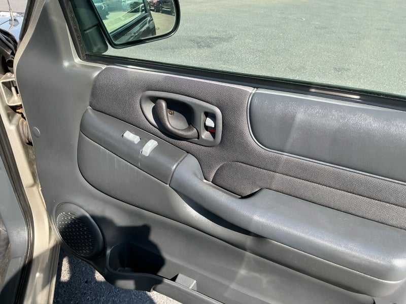 2003 Chevrolet Blazer LS