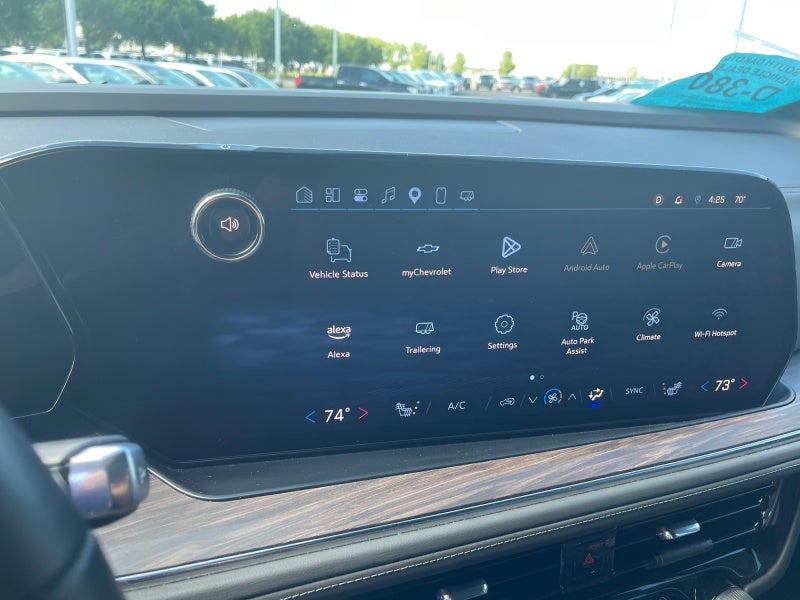 2025 Chevrolet Suburban Z71