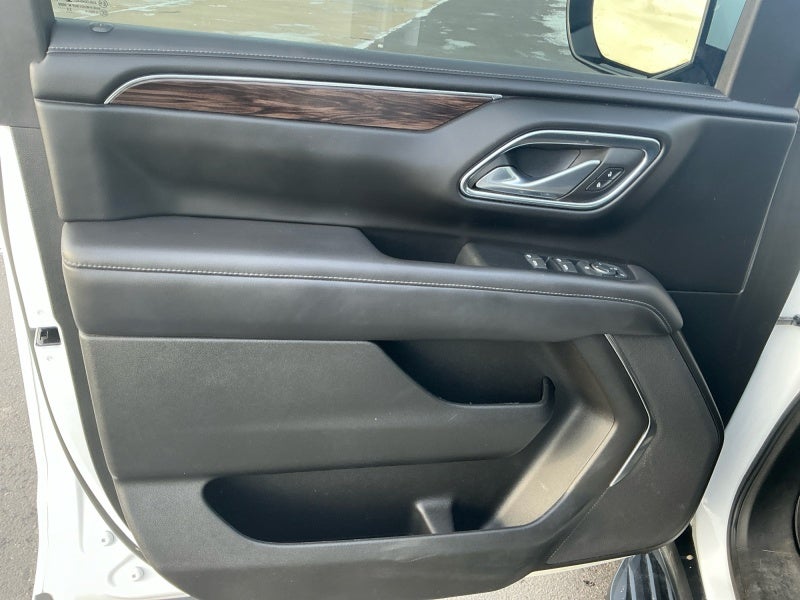 2023 Chevrolet Suburban LS