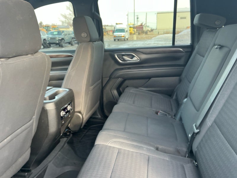 2023 Chevrolet Suburban LS