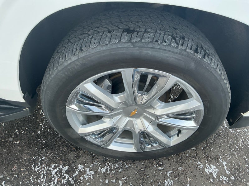 2023 Chevrolet Suburban LS