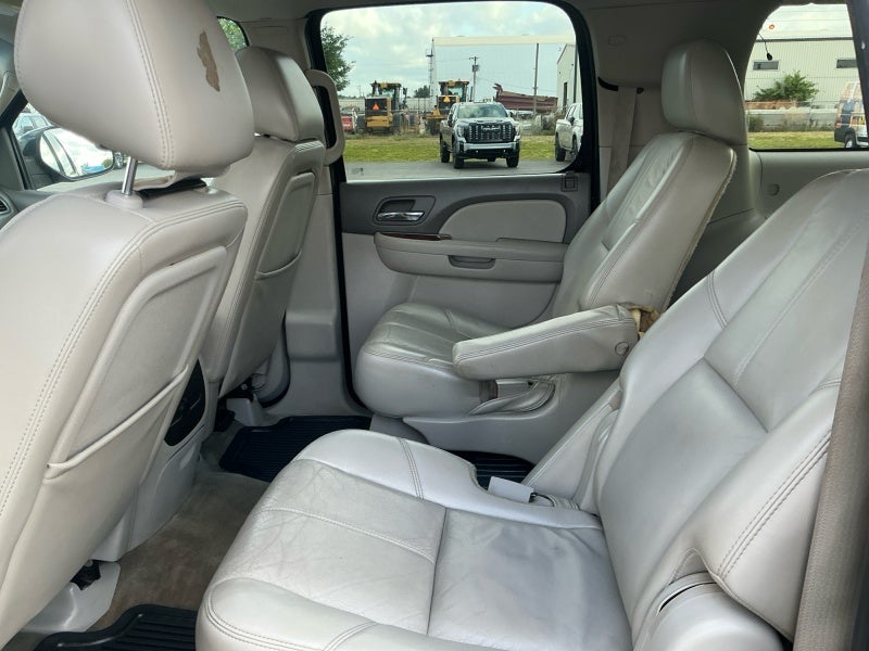 2011 Chevrolet Suburban LT