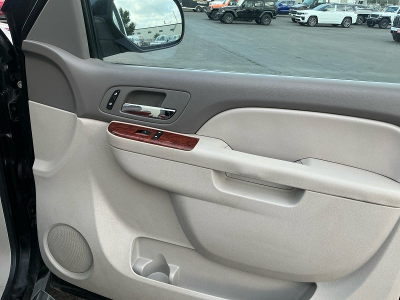 2011 Chevrolet Suburban LT