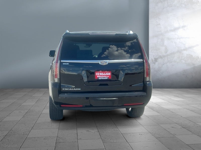 2018 Cadillac Escalade Luxury