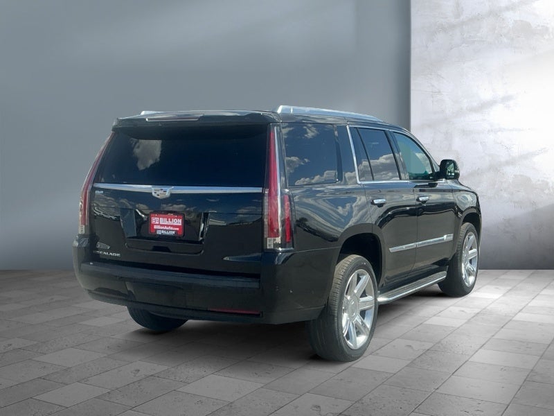 2018 Cadillac Escalade Luxury