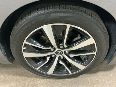 2023 Nissan Maxima SV