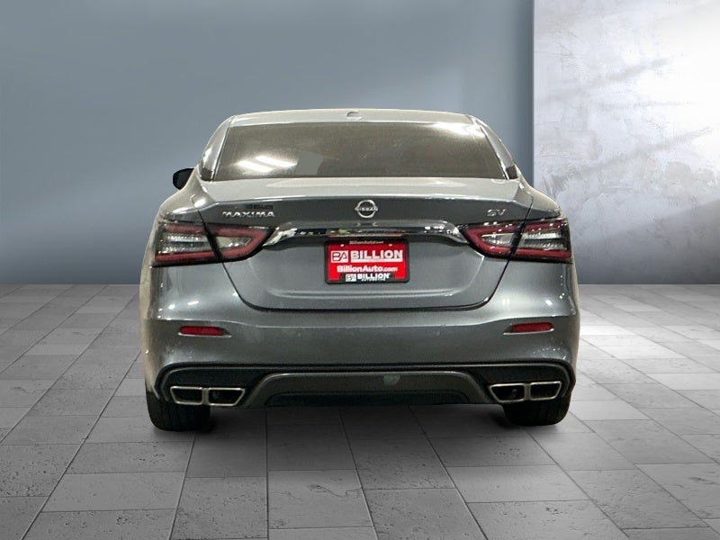 2023 Nissan Maxima SV