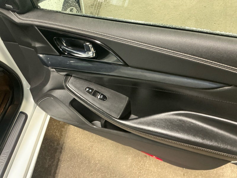 2021 Nissan Maxima Platinum