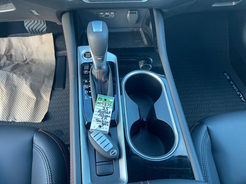 2025 Nissan Altima SR