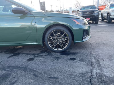 2025 Nissan Altima SR