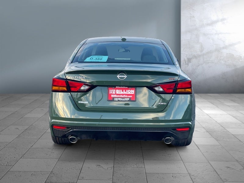 2025 Nissan Altima SR