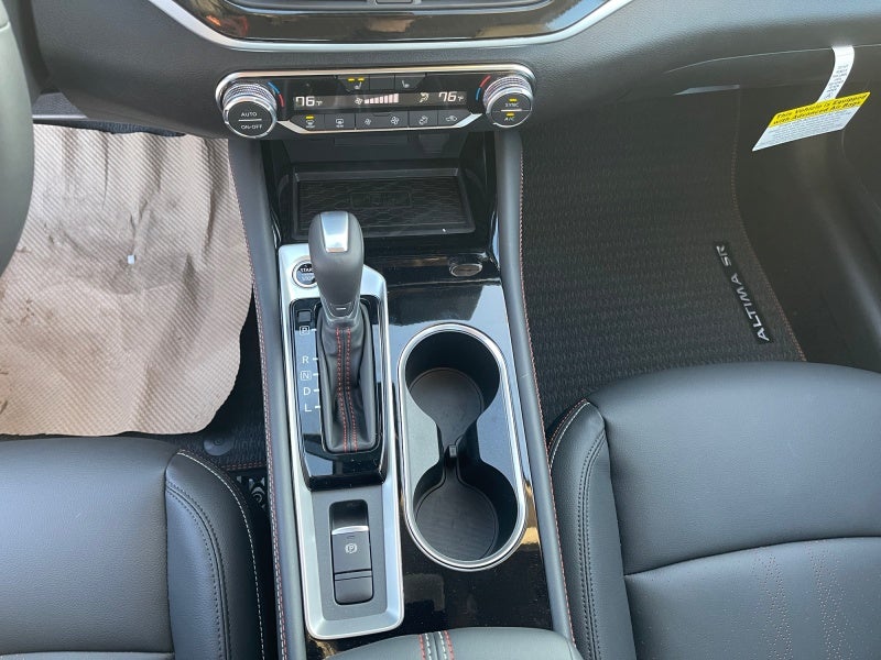 2025 Nissan Altima SR