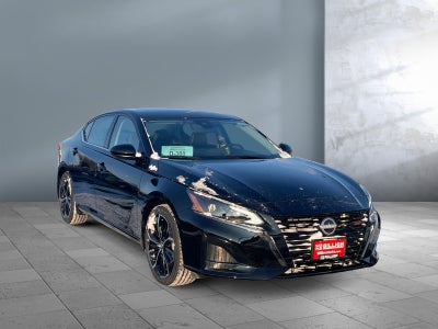 2025 Nissan Altima SR