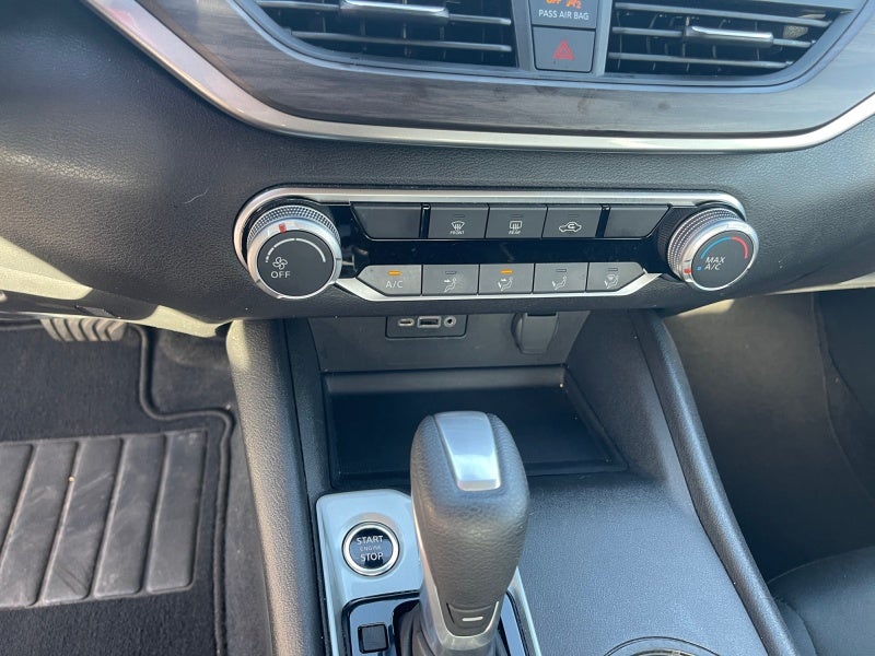 2025 Nissan Altima SV