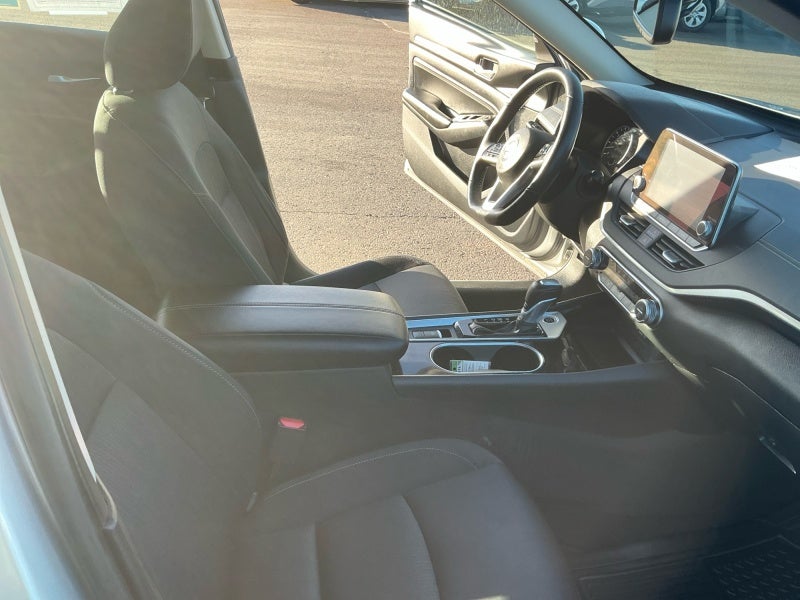 2020 Nissan Altima 2.5 SV