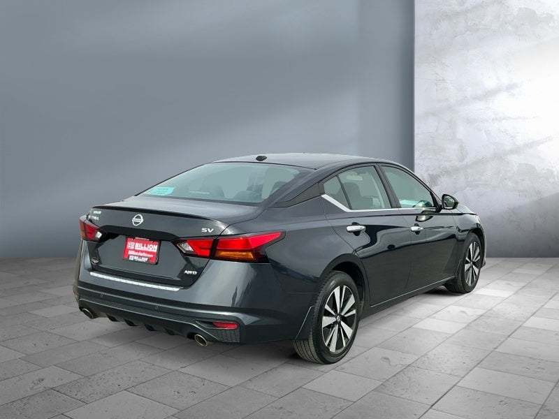 2021 Nissan Altima 2.5 SV