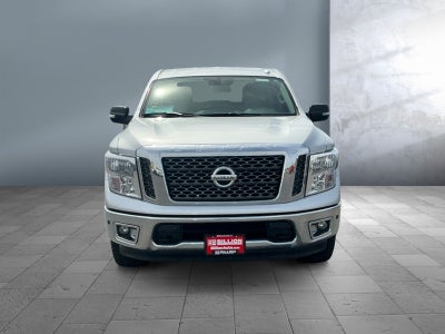 2017 Nissan Titan SV
