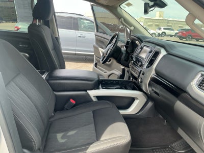 2017 Nissan Titan SV