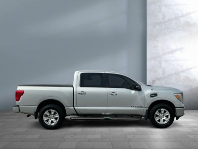 2017 Nissan Titan SV