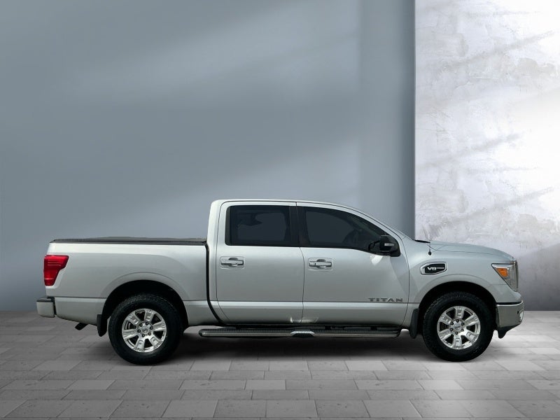 2017 Nissan Titan SV