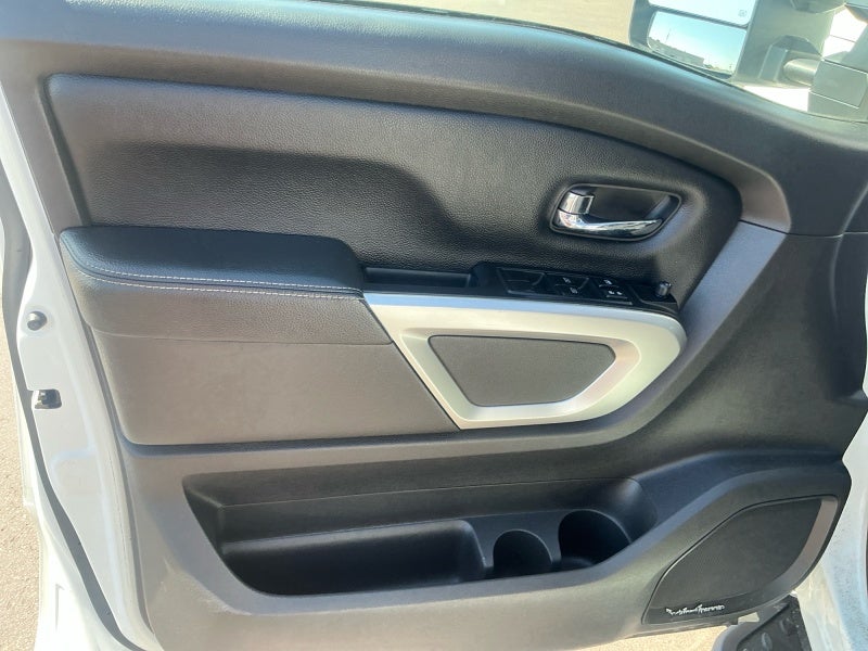 2017 Nissan Titan PRO-4X