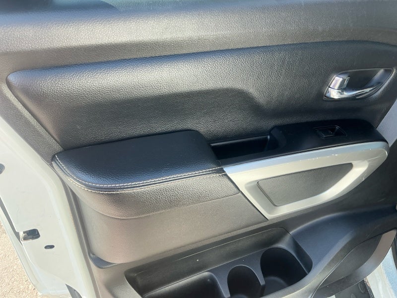 2017 Nissan Titan PRO-4X