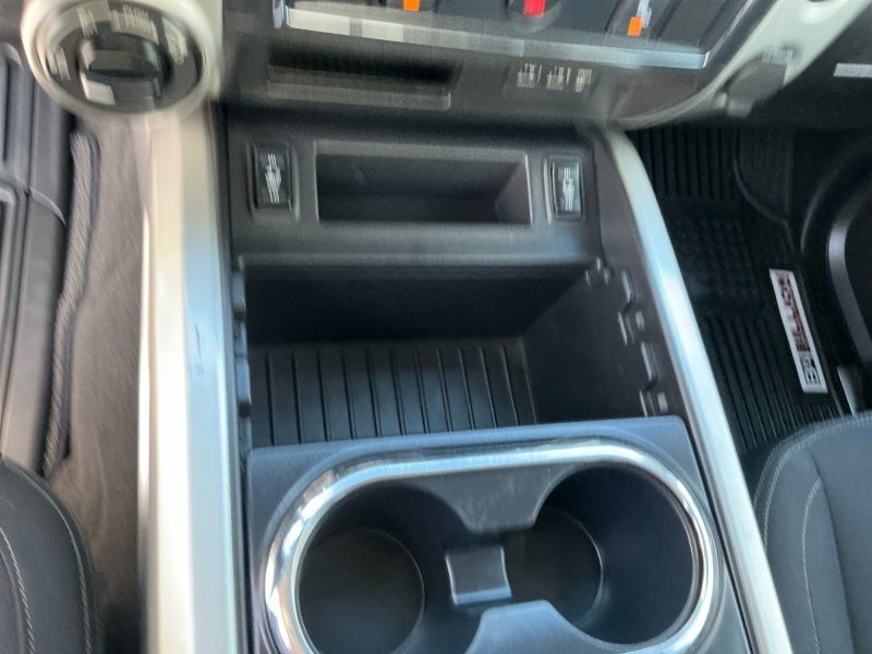 2019 Nissan Titan SV