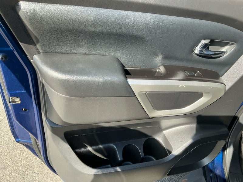2019 Nissan Titan SV